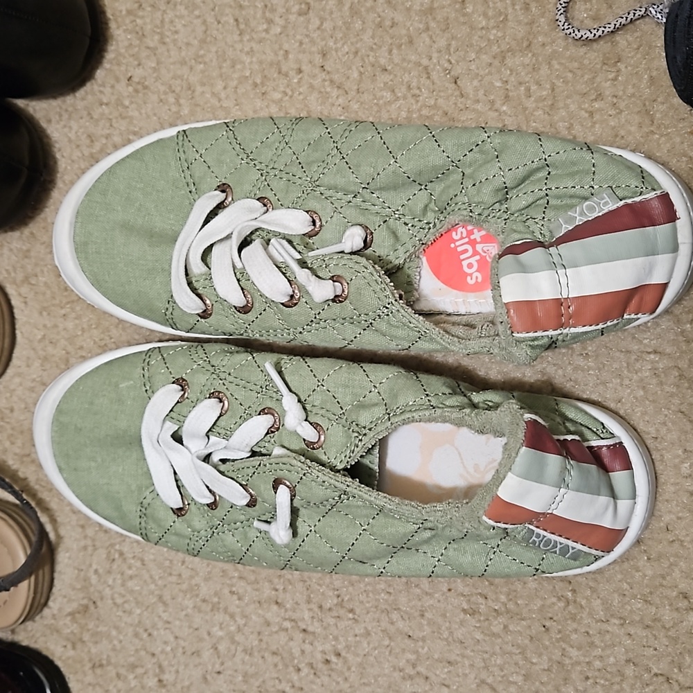 Roxy slip on shoes